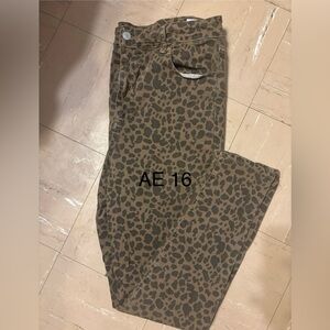 American Eagle Outfitters Brown Leopard Print Jeggings